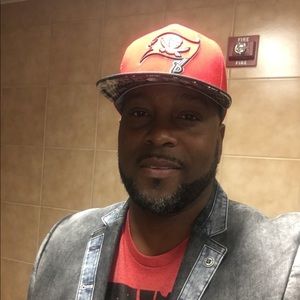 Meet your Posher, Correy